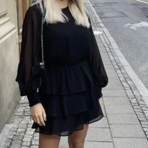 Klänning  - Svart klänning, inga defekter, storlek S. 150kr