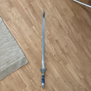 Traditionellt kinesiskt svärd - Traditionellt kinesiskt svärd (wushu/kung fu) 