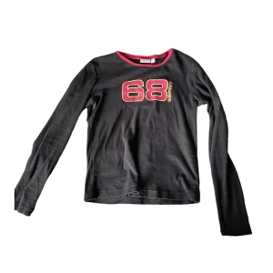 Esprit långärmad tröja🖤 - Endast använd vid ett tillfälle. Långärmad superfin esprit tröja. Storlek S, men passar Xs och M även då den är stretchig. Är 168 och bär S i toppar.