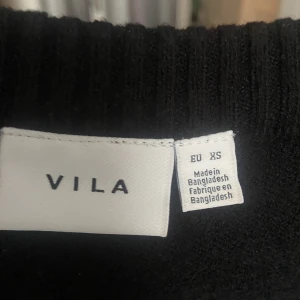 Stickad tröja  - Finstickad tröja från Vila, använd gärna köp nu💗nypris var 329kr, fri frakt!