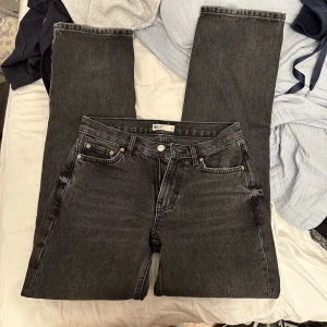 Jeans  - Från Gina, använda typ 3 ggr