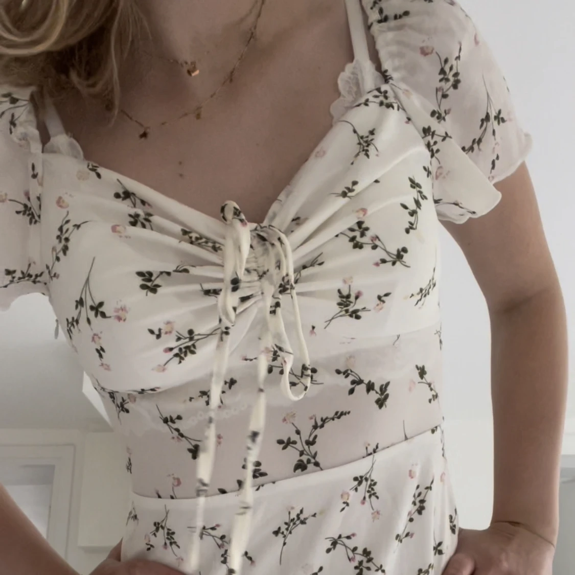 Så söt blommig klänning 