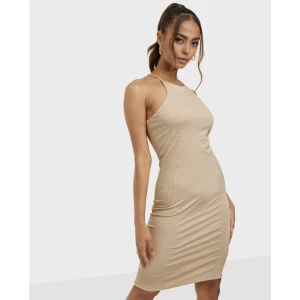 Klänning - Oanvänd klänning från Gina Tricot, nypris 299kr