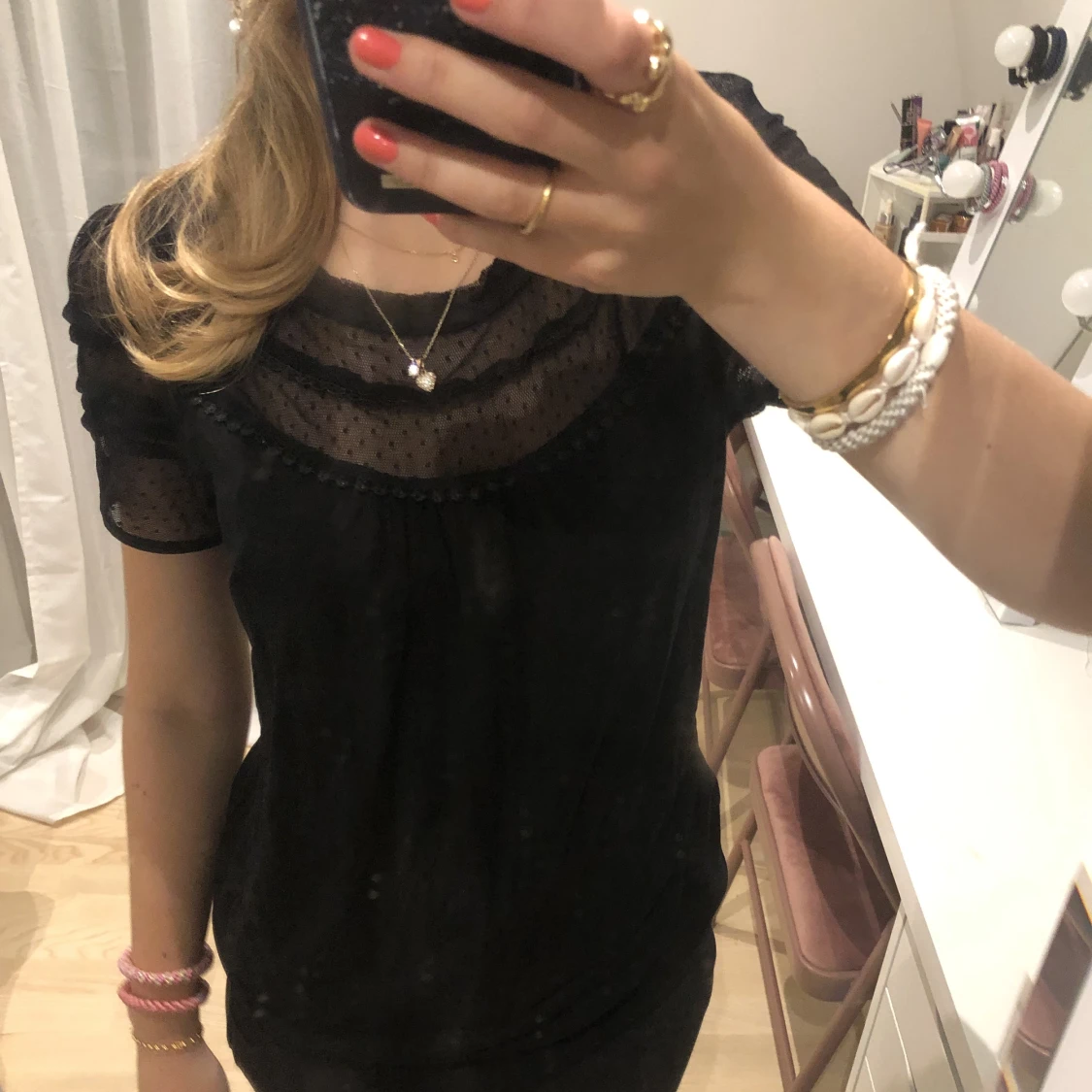 Svart blus/topp  - 91