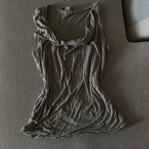 Linne - Beige linne lik Gina tricot linne från SAND. 