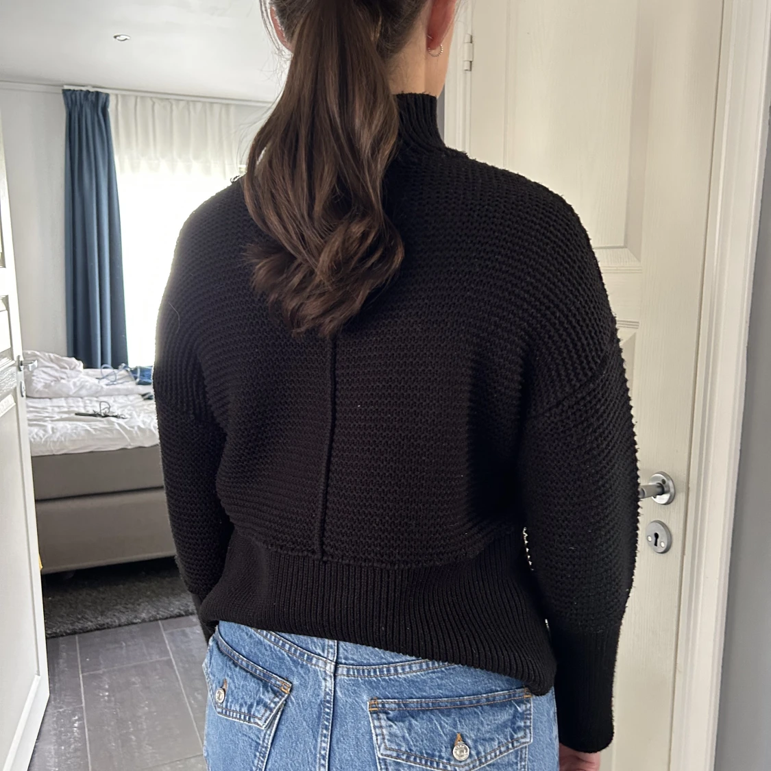 Svart stickad tröja - 90