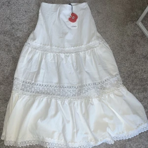 Vit kjol - Vit kjol från cider i xs som är slutsåld🥰