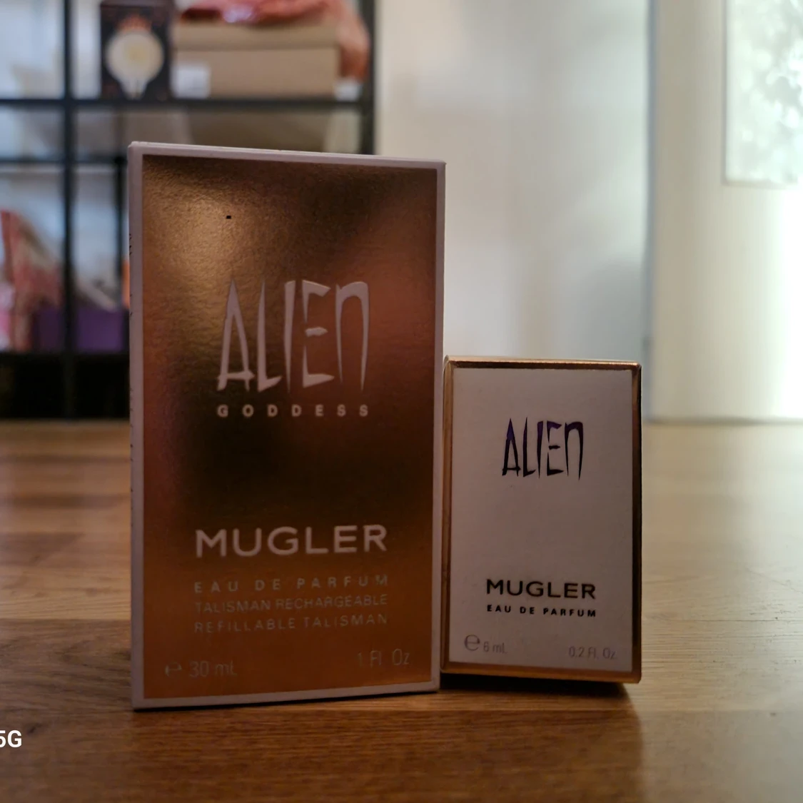 Alien mugler - 91