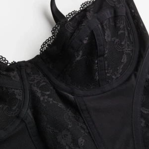 Svart bralette  - Oanvänd storlek M som en S med 