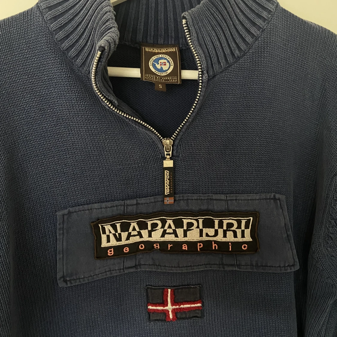 Stickad Napapijri  - 90