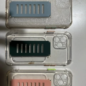 Mobilskal genomskinlig rosa grön blå phone case iphone 11 pro - Säljer dessa genomskinliga mobilskal som jag tröttnat på. Säljs för 49 :-/st plus post. Inga återbetalningar, står ej för postens slarv ❤️❤️