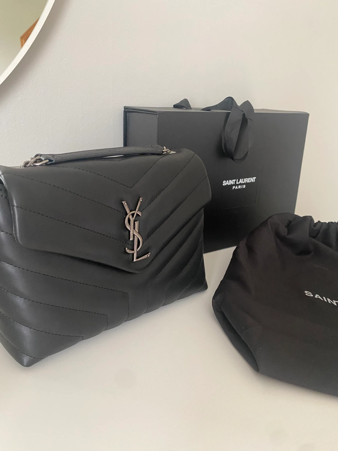 YSL väska loulou