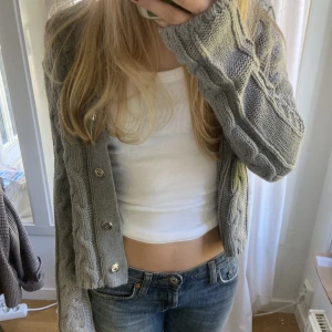 Stickad tröja - Super fin stickad kofta🫶