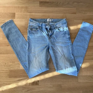 Supersnygga jeans - Inget fel på byxan passar inte mig längre därför kan jag inte ta bild med de