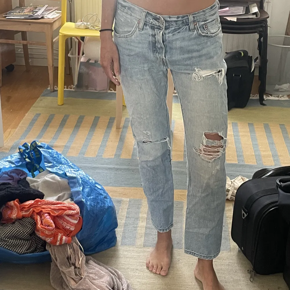 Jeans Levis 501! Säljer pga flytt! ❤️💖💕 jag är 167 cm. Jeans & Byxor.