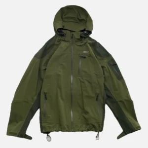  vintage green premium L.L. Bean rain jacket - -vintage rare green colourblock premium L.L. Bean rain jacket -size: XL