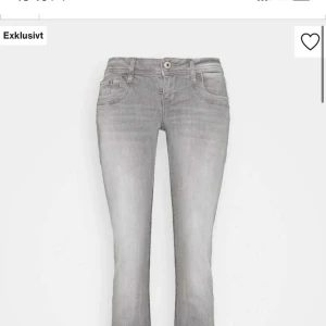 Ltb jeans  - Grå lbt köpte på Plick men va för stora 