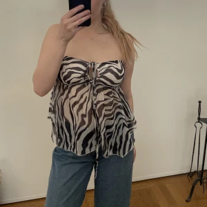 Bandeau  - Bandeau topp från bikbok! Endast använd en gång🙌🏼🥰