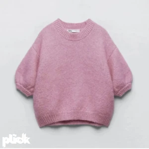 Stickad topp  - Säljer denna stickade toppen från zara i st S