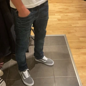 Replay jeans - Säljer dessa feta Replay jeans då jag beställde dom men dom var för små så dom har bara legat och inte kommit till användning, skick 9/10  Tveka inte på att höra av er om ni har frågar eller funderingar.