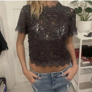 spetstopp - säljer denna as snygga spetstoppen fast i svart!! (lånad bild)