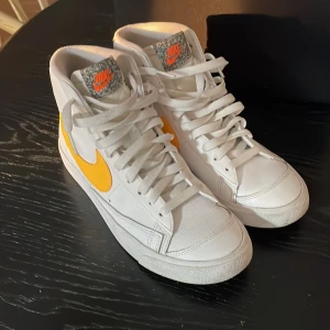 Nike Blazer Orange - Säljer dessa special edition nike blazers för att dom inte kommer till någon användning 