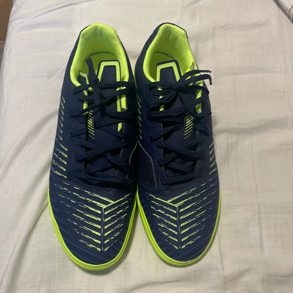 Inomhus fotbollsskor  - 90