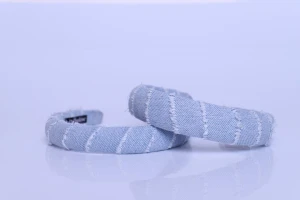 Diadem - UF företag som gör diadem. Vi har olika designs. Skulle något vara sålt men önskas så gör vi det, kan dock inte garantera 100% att alla är likadana då de är handgjorda och unika. Vi skickar såklart bild innan till er i det fallet!🩷 pris 99kr + frakt. 