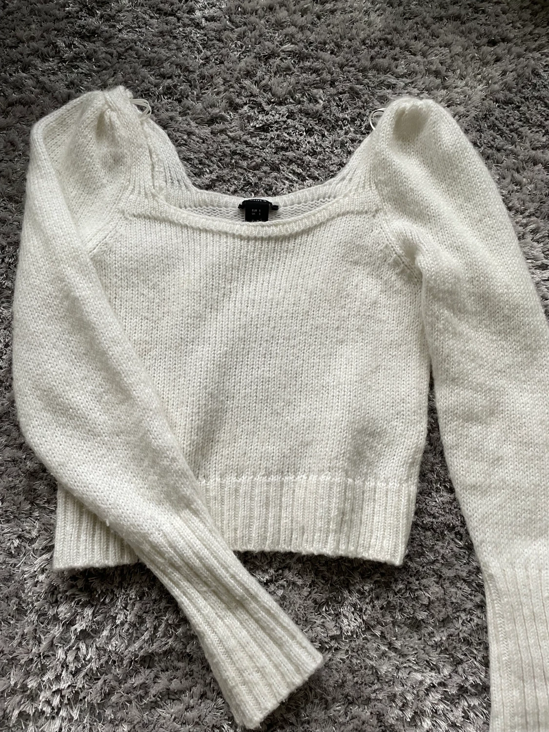 Vit stickad långärmad tröja  - 90