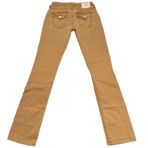 True religion jeans Billy (2) - True religion i modellen Billy. Storlek 26x32. Använd gärna köp nu!