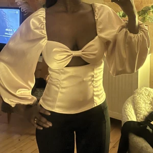 Chloé top  - Väldigt fint (Champagne) farg top  Storlek XS/S