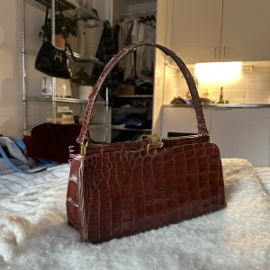Vintage handväska  - En toppenväska som passar till allt och får plats med mycket 🤝🏼