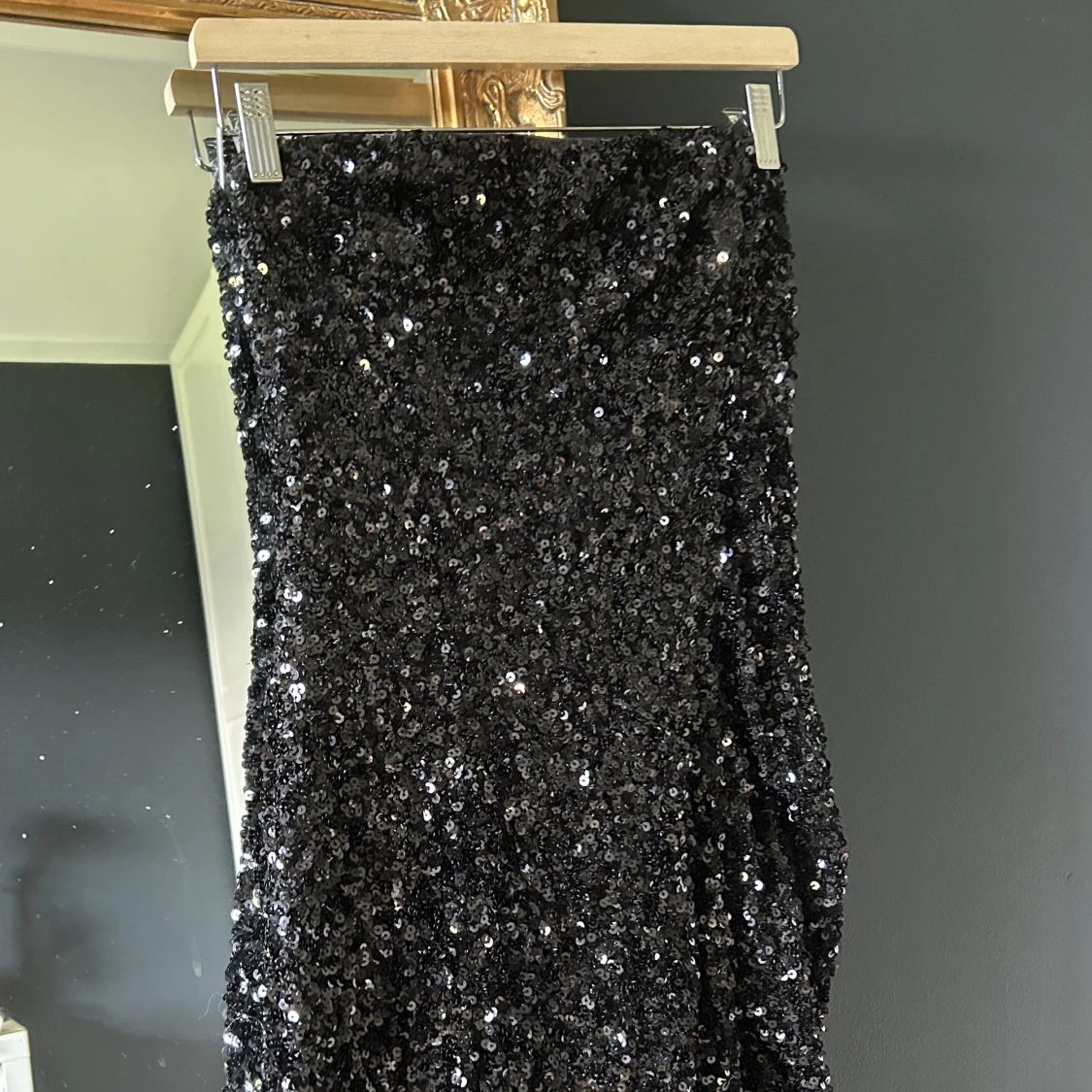 Glittrig nyårsklänning