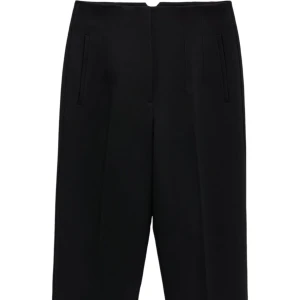 Byxa - Svarta byxor Används 2-3 ggr Xs  