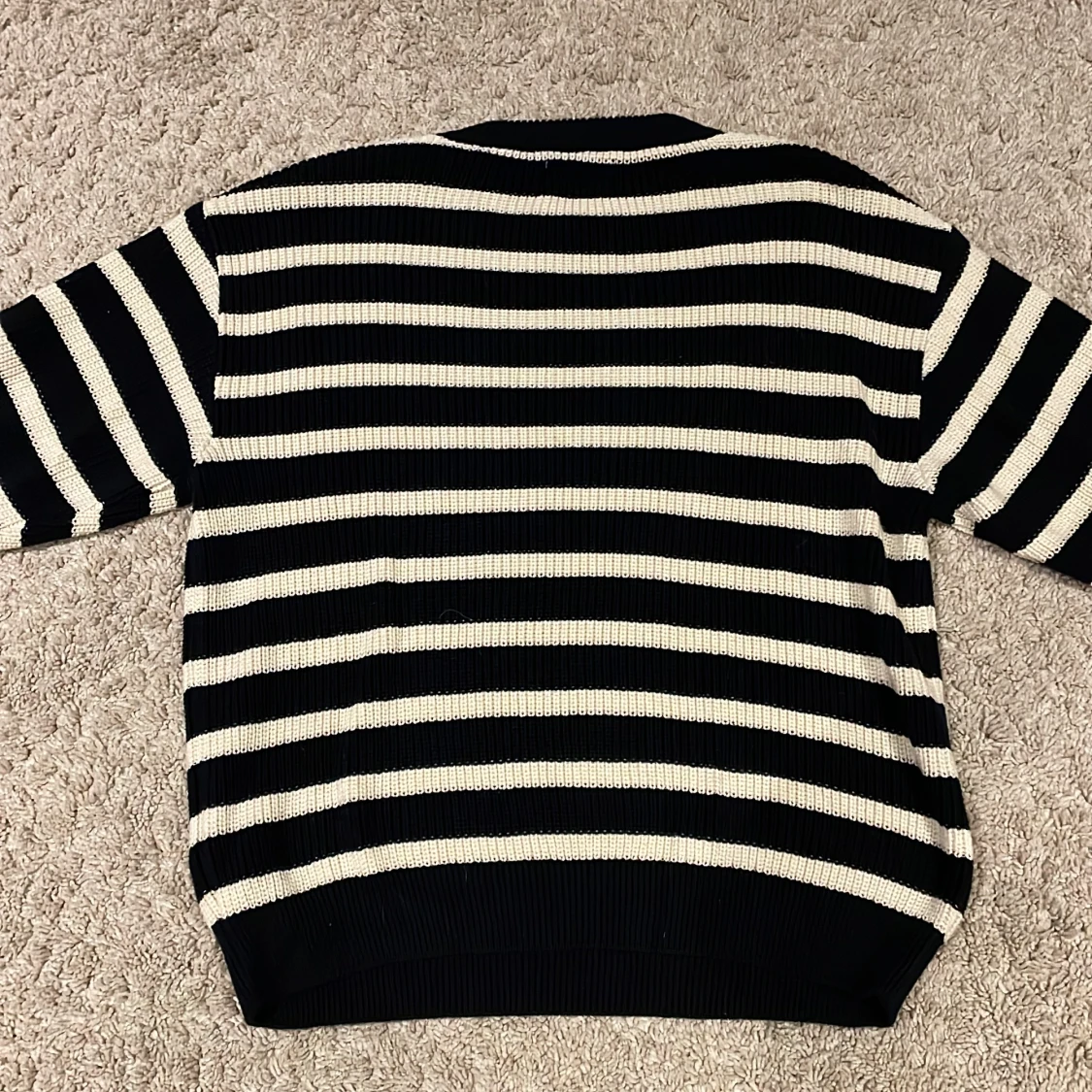 Stickad tröja från zara - 90