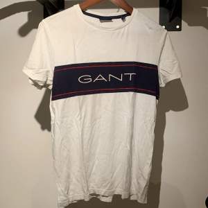 Vit t-shirt från gant