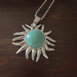 Halsband nytt - Nytt nickelfritt halsband 6cm stort med en lång kulkedja 