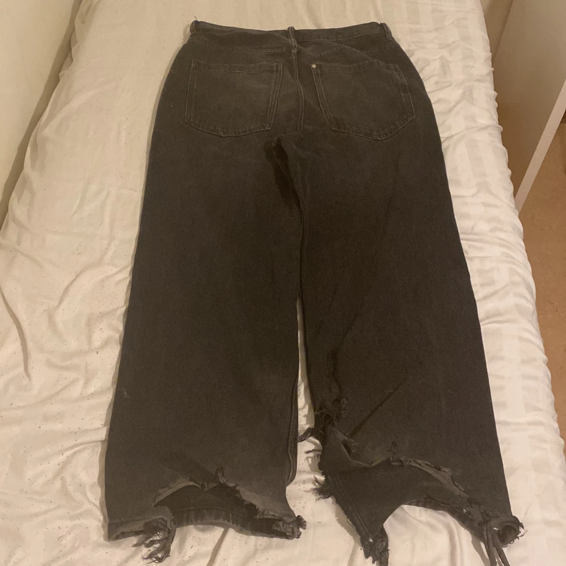 black baggy jeans - 90