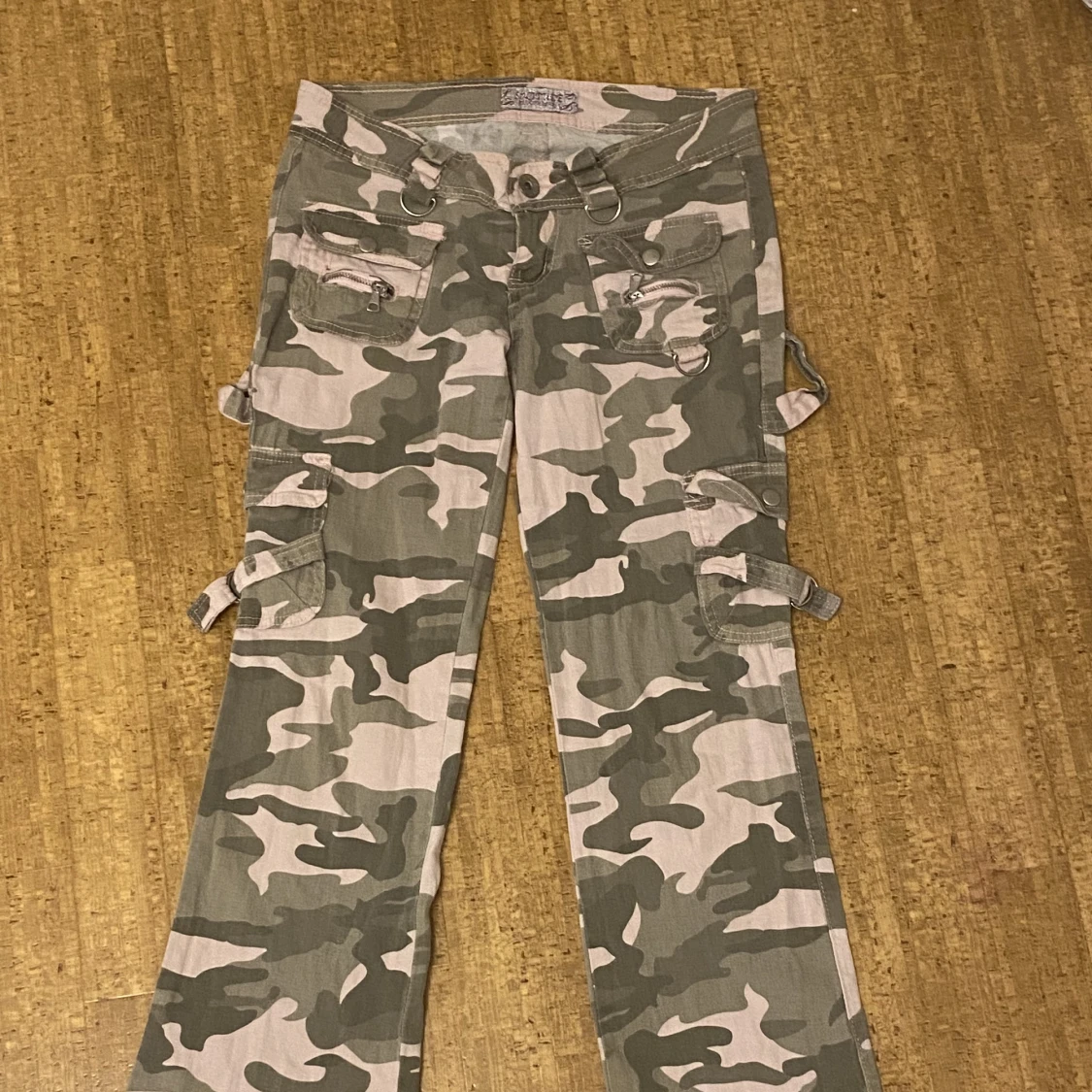 Lågmidjade cargos - 90