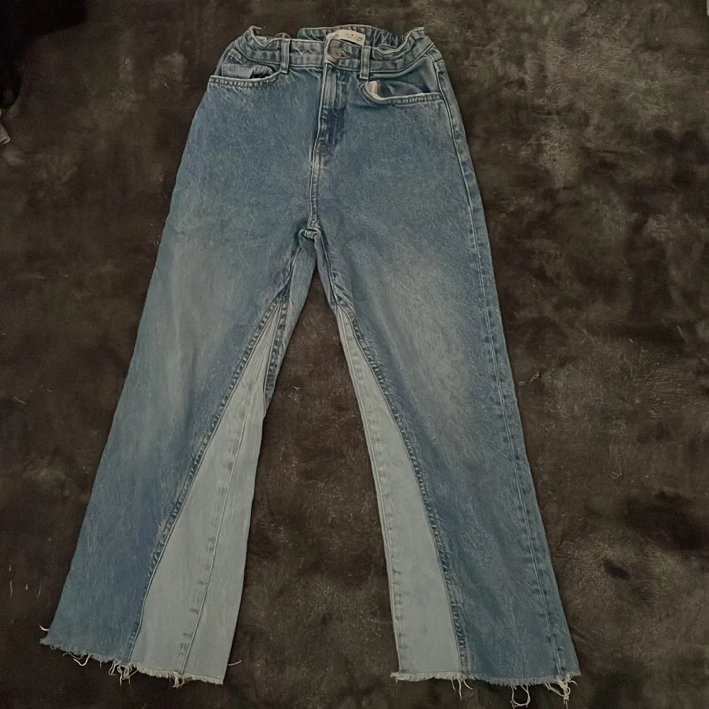 Sköna jeans från zara🩵🩵. Jeans & Byxor.