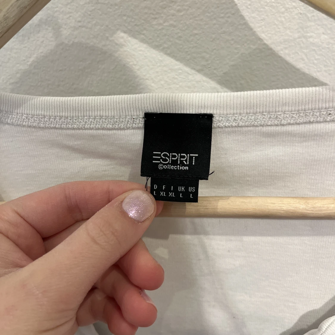 Vit långärmad tröja från ESPRIT! - 90