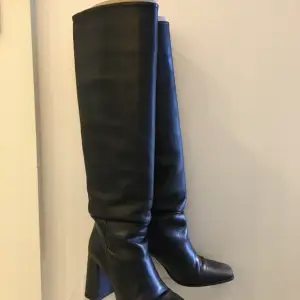 Zara boots i läder 