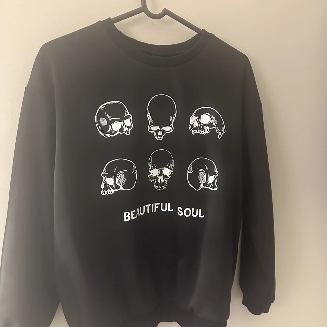 Svart sweatshirt 
