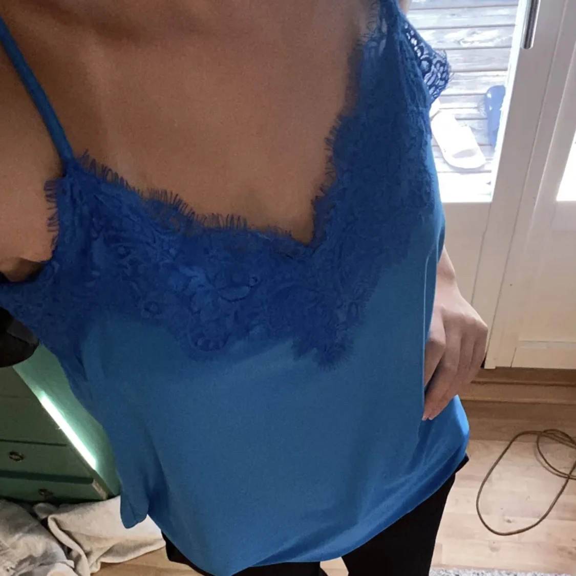 Gulligt blåt spetslinne - 91