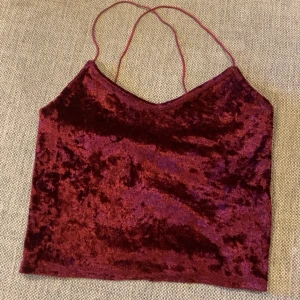 Linne  - Sammets linne från new yorker, använt 5 gånger 