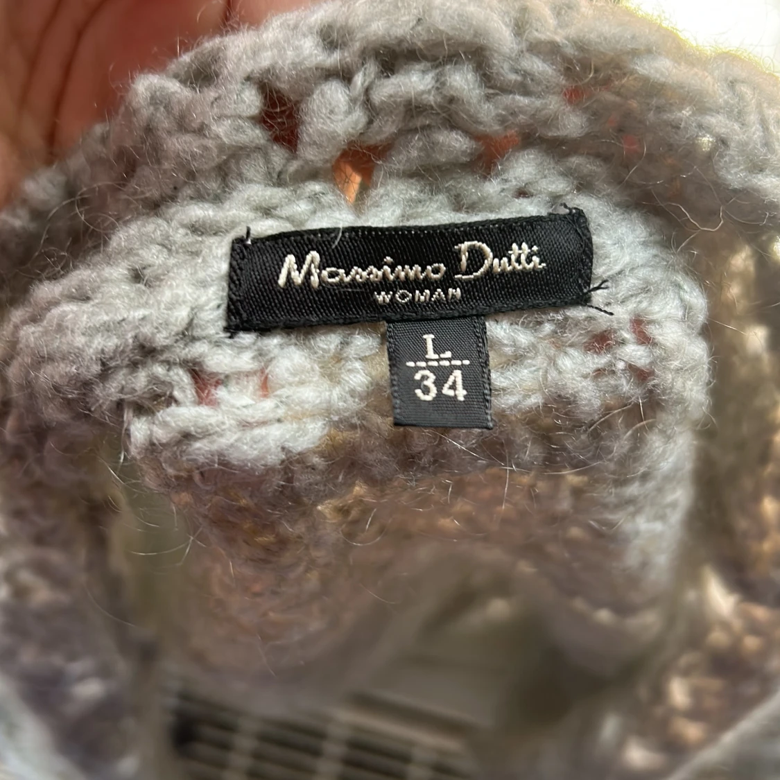 Grå stickad tröja - 91