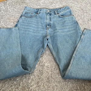 Jeans - Ett par jättefina jeans från Monki i ett jättefint skick 