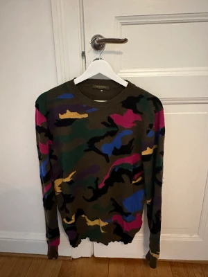 Valentino Cashmere tröjja - Valentino Cashmere