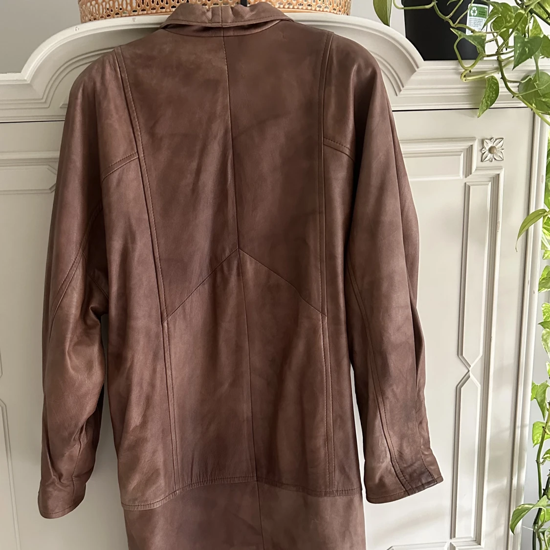 Brun läderkappa - 90