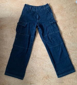 I.AM.GIA Jeans - I.AM.GIA Jeans. Size M but fits S perfectly. Very worn and has some damage that is not visible when worn: ripped tag, one button is broken. I can provide more pictures of the damage.